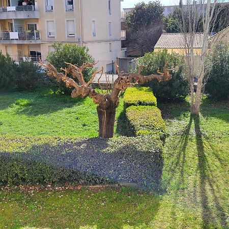 Les Tourterelles D'Avignon 2 Apartment Екстериор снимка