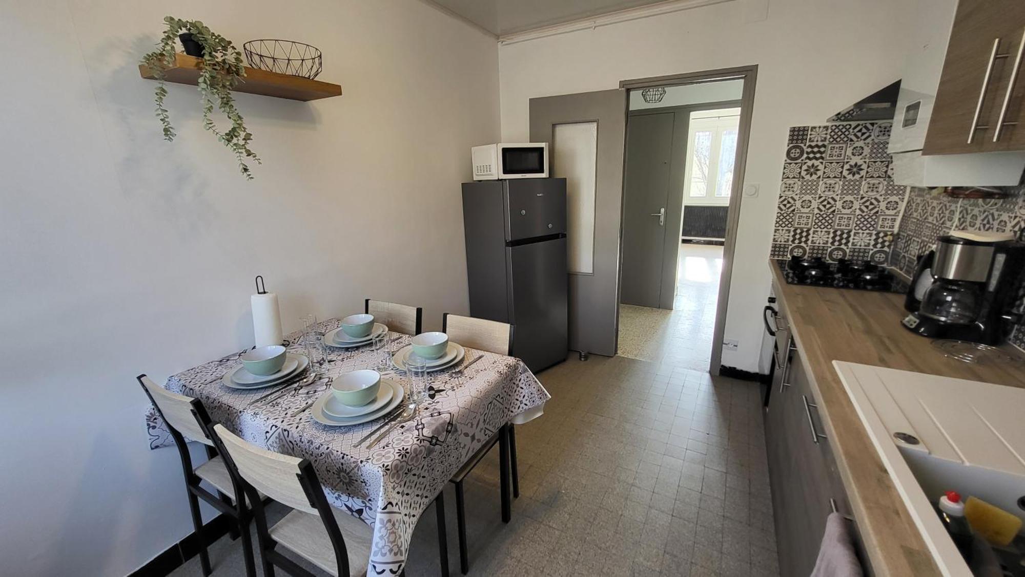 Les Tourterelles D'Avignon 2 Apartment Екстериор снимка