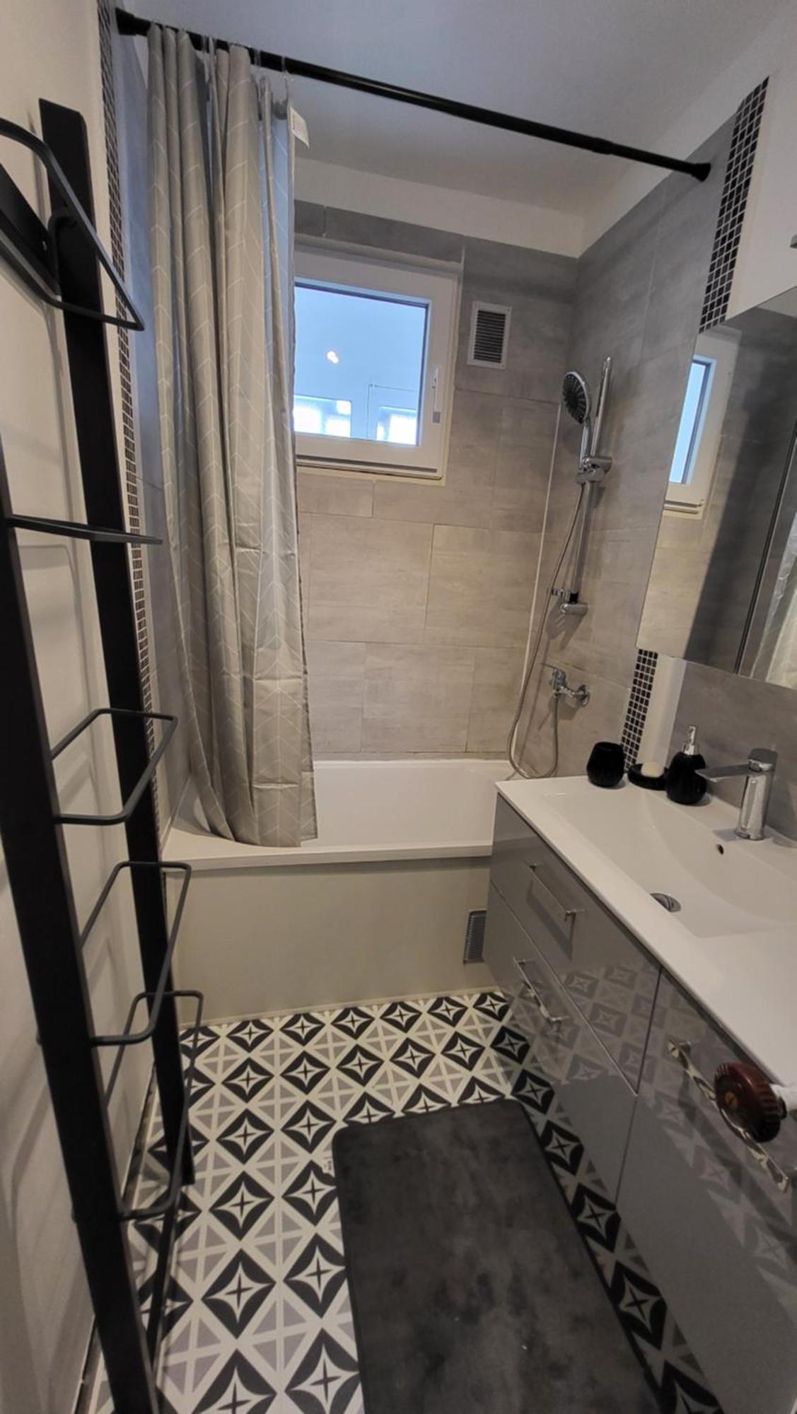 Les Tourterelles D'Avignon 2 Apartment Екстериор снимка